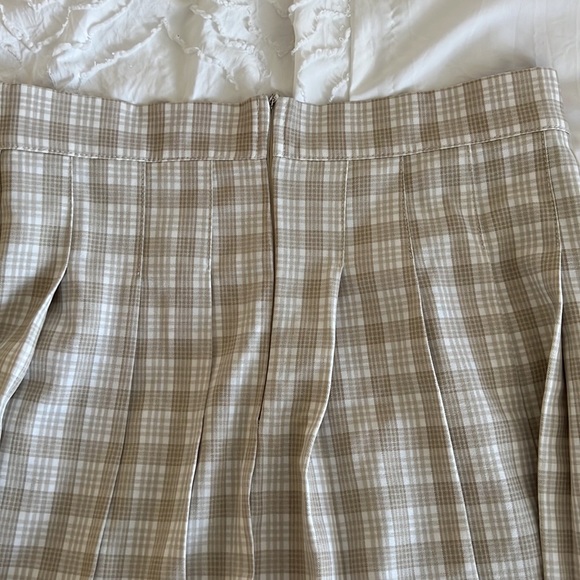 Pleated Plaid School Girl Tennis Skirt - Picture 4 of 4